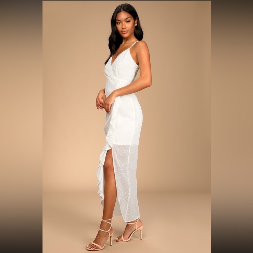 NWT Lulu’s M White Midi Dress